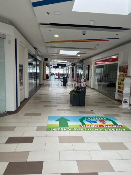 PRENÁJOM: PRIESTOR - obchodné centrum Liptovský Mikuláš