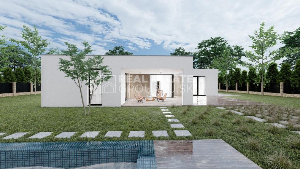 BUNGALOV S PLOCHOU STRECHOU V HOLODOME 202 800,-€