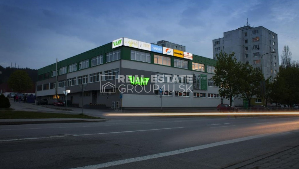 PRENÁJOM - POV. BYSTRICA - nebytové priestory - 66 m2