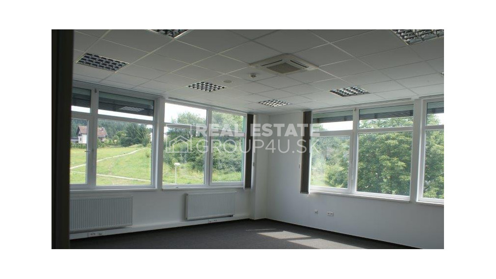 PRENÁJOM - POV. BYSTRICA - nebytové priestory - 66 m2