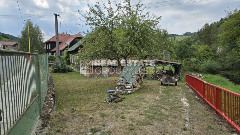 ZNÍŽENÁ CENA - MALEBNÁ DREVENICA  S POZEMKOM - LAZY pod MAKYTOU