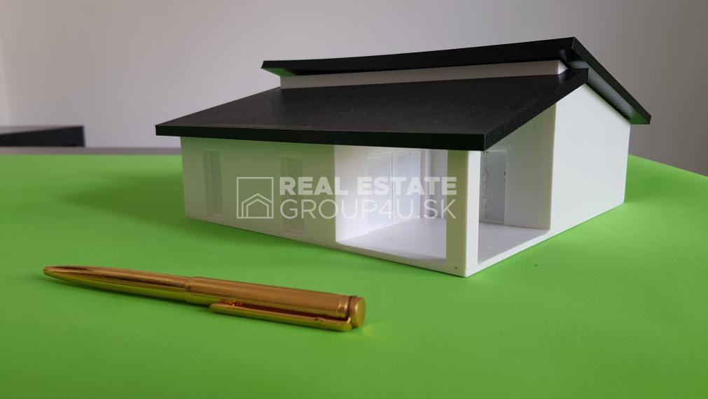 4IZ BUNGALOV V POVAŽSKEJ BYSTRICI V ŠTÁDIU HRUBEJ STAVBY