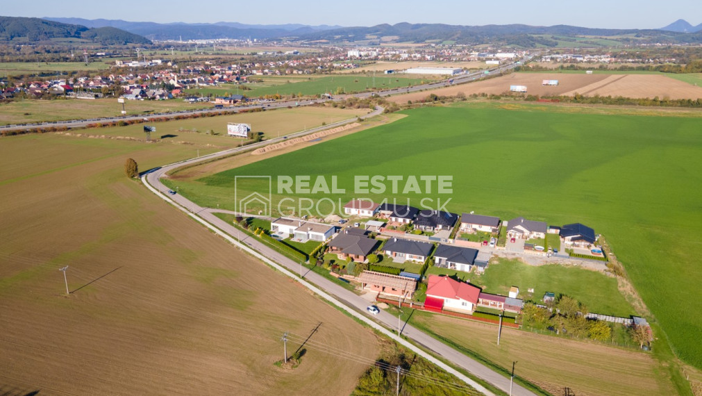 4IZ BUNGALOV 149 m2 NA SLNEČNOM POZEMKU - 184 900.-€