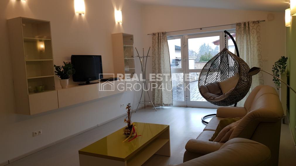 PRENÁJOM - VEĽKOMETRÁŽNY 2IZ BYT V RODINNOM DOME NA DEDOVCI