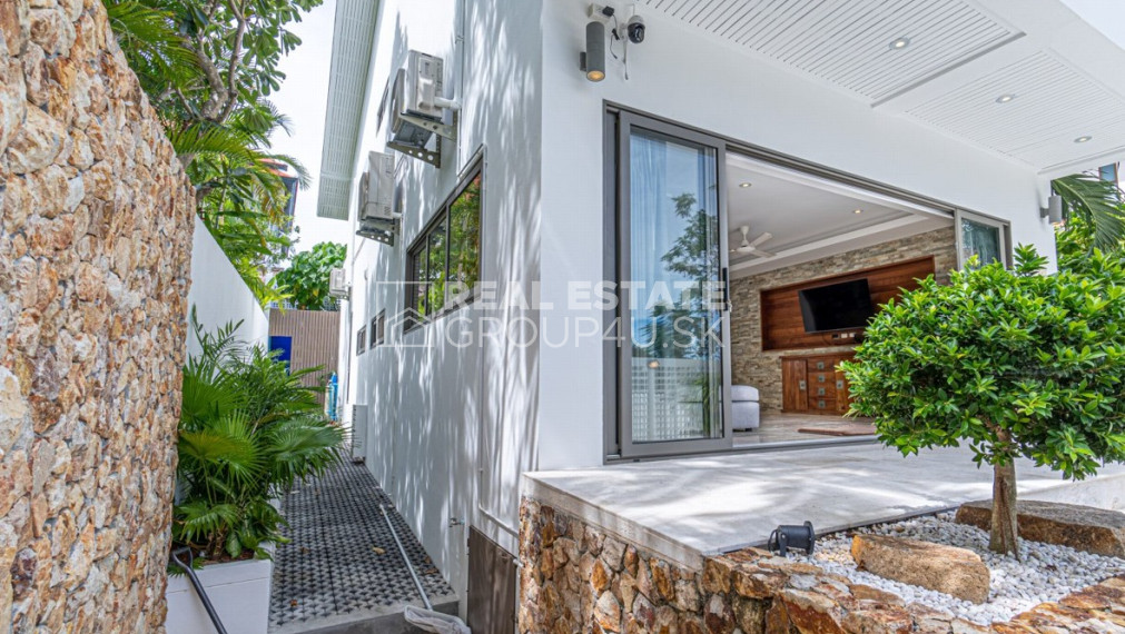 THAJSKO - 4 spálňová luxusná vila s bazénom