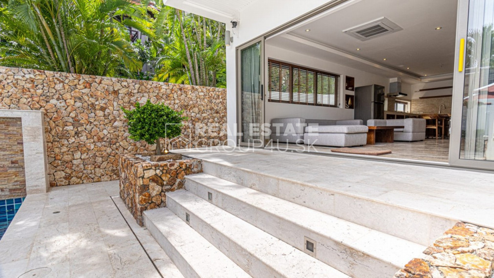 THAJSKO - 4 spálňová luxusná vila s bazénom