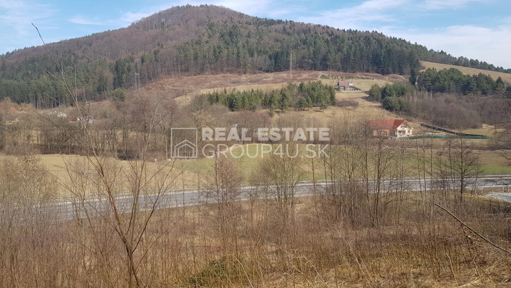 PREDAJ: POZEMOK PRE VÝSTAVBU CHATY