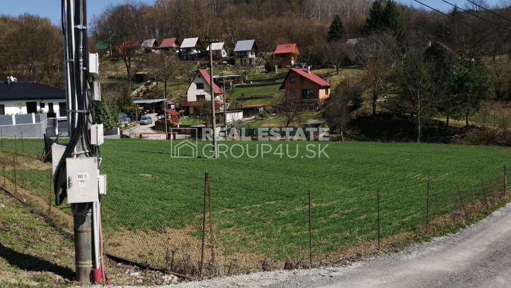 POZEMOK S OBĽÚBENÝM TYPOM RD - PÚCHOV