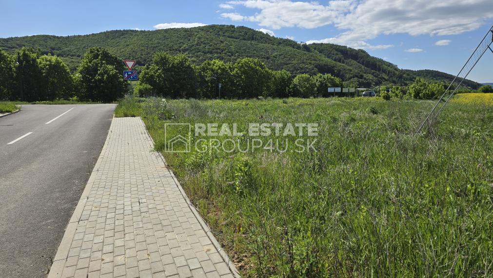 PEKNÁ NOVOSTAVBA 4IZ RD S POZEMKOM - TN. TEPLICE