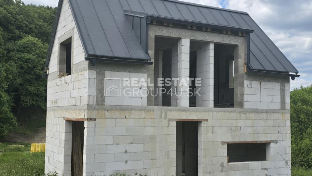 PREDAJ: BÝVANIE V LONE PRÍRODY