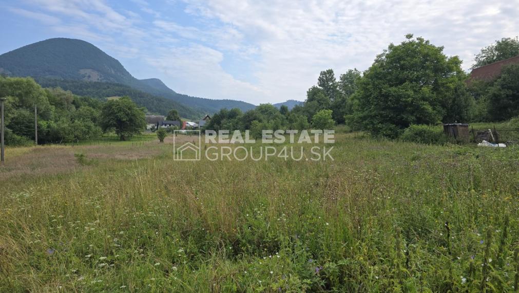 POZEMOK S RD V PEKNOM PROSTREDÍ - POV. BYSTRICA - od 194 000.-€