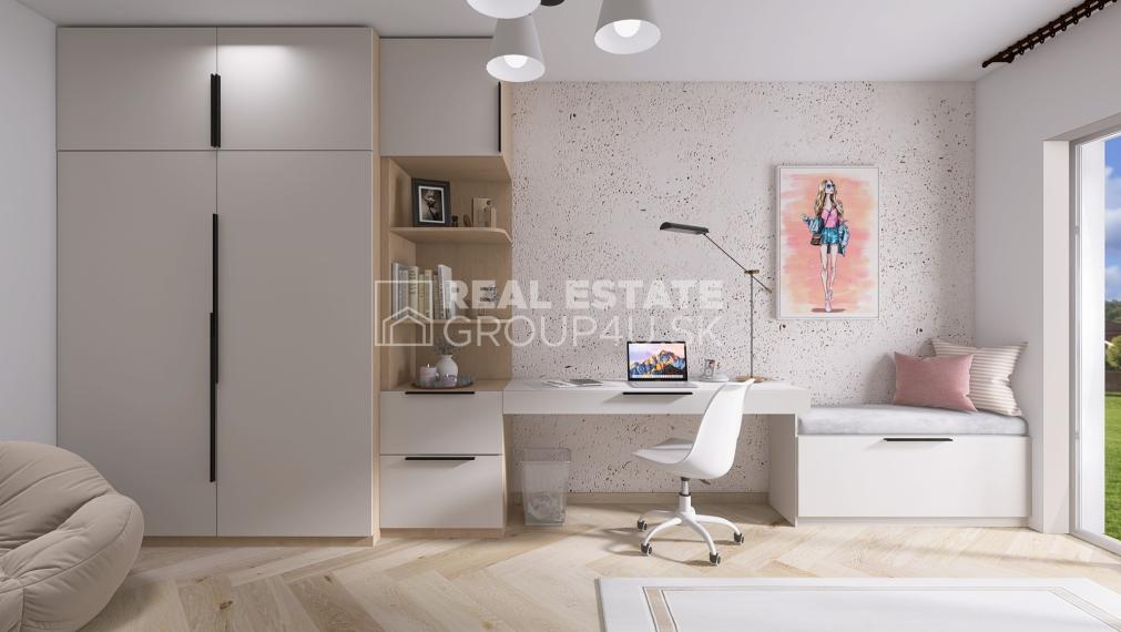 BULGALOV NA SLNEČNOM ROVINATOM POZEMKU - SLAVNICA