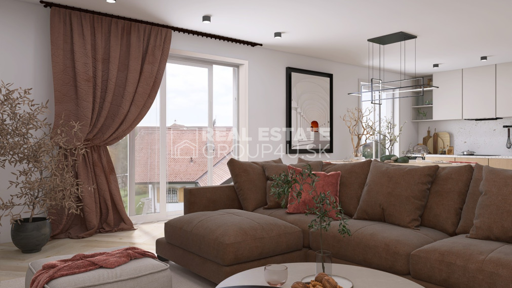 BULGALOV NA SLNEČNOM ROVINATOM POZEMKU - SLAVNICA