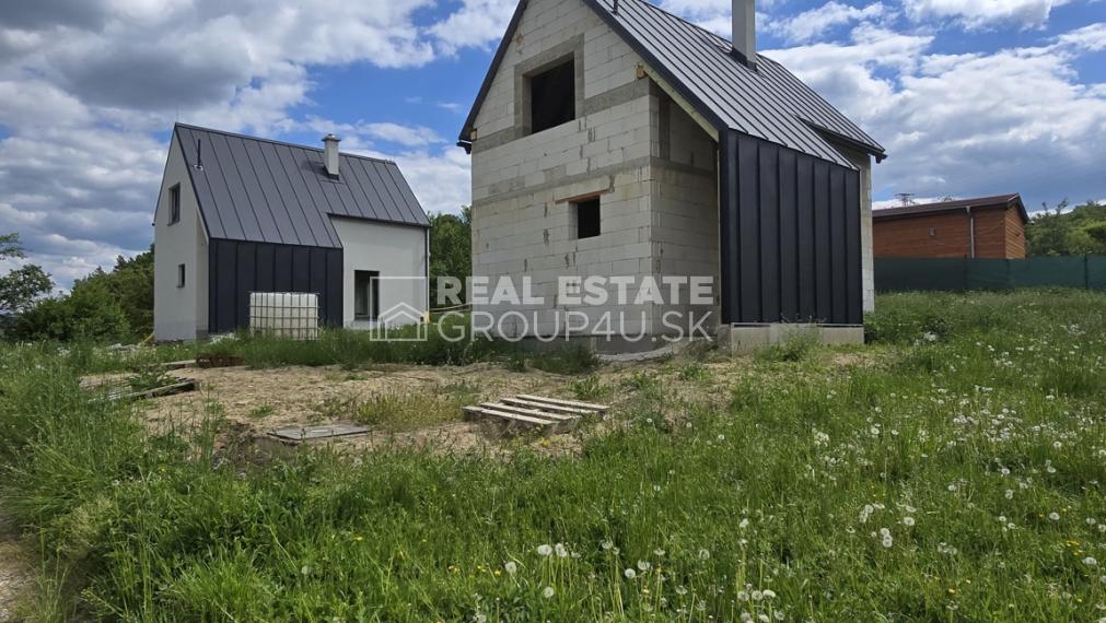 PREDAJ: HRUBÁ STAVBA 2 PODLAŽNÉHO RD