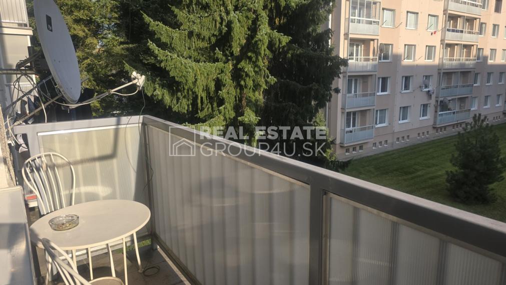 PREDAJ: ZREKONŠTRUOVANÝ 4 IZBOVÝ BYT S VÝMEROU 79 M2 - ul. Mojmírova PÚCHOV