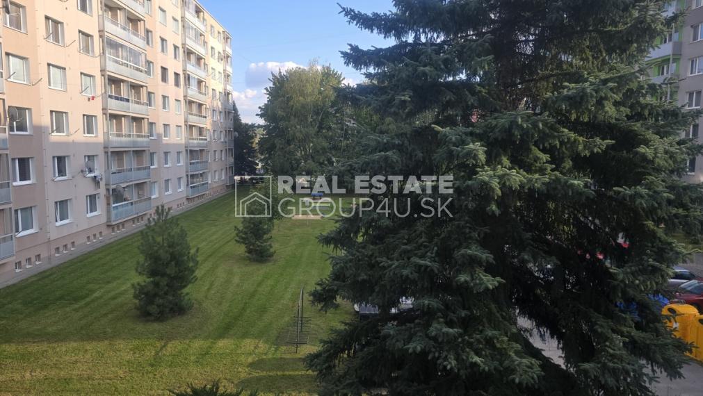 PREDAJ: ZREKONŠTRUOVANÝ 4 IZBOVÝ BYT S VÝMEROU 79 M2 - ul. Mojmírova PÚCHOV