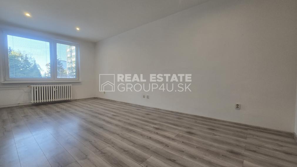 PREDAJ: ZREKONŠTRUOVANÝ 4 IZBOVÝ BYT S VÝMEROU 79 M2 - ul. Mojmírova PÚCHOV