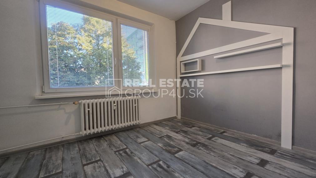 PREDAJ: ZREKONŠTRUOVANÝ 4 IZBOVÝ BYT S VÝMEROU 79 M2 - ul. Mojmírova PÚCHOV