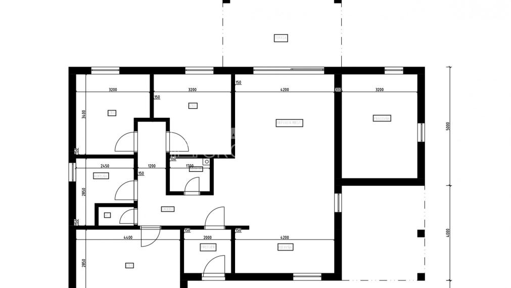 LUKRATÍVNY POZEMOK S KRÁSNYM VÝHĽADOM MODERNÝ 5-IZ. BUNGALOV - BITAROVÁ