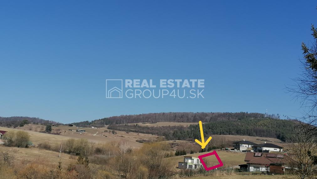 5-IZBOVÝ BUNGALOV  NA KĽÚČ S POZEMKOM- BITAROVÁ