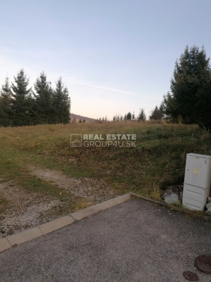 LUKTATÍVNY POZEMKOM A VÝSTAVBA LUXUSNEJ VILY - OVČIARSKO