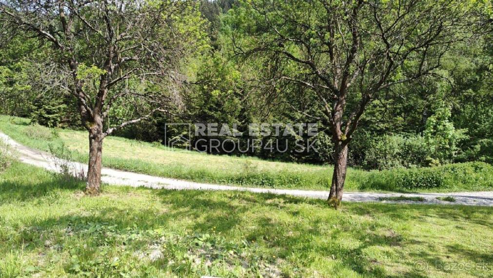 POZEMOK NA SAMOTE S VÝSTAVBOU RD NA KĽÚČ- VEĽKÉ ROVNÉ