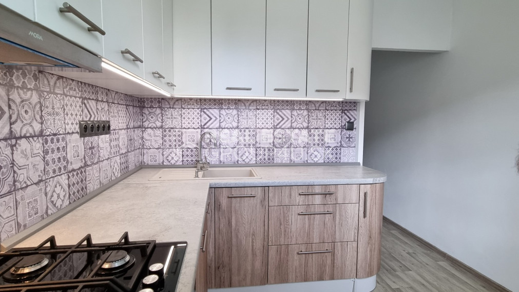 PREDAJ: 2 IZ ZREKONŠTRUOVANÝ BYT - POV. BYSTRICA