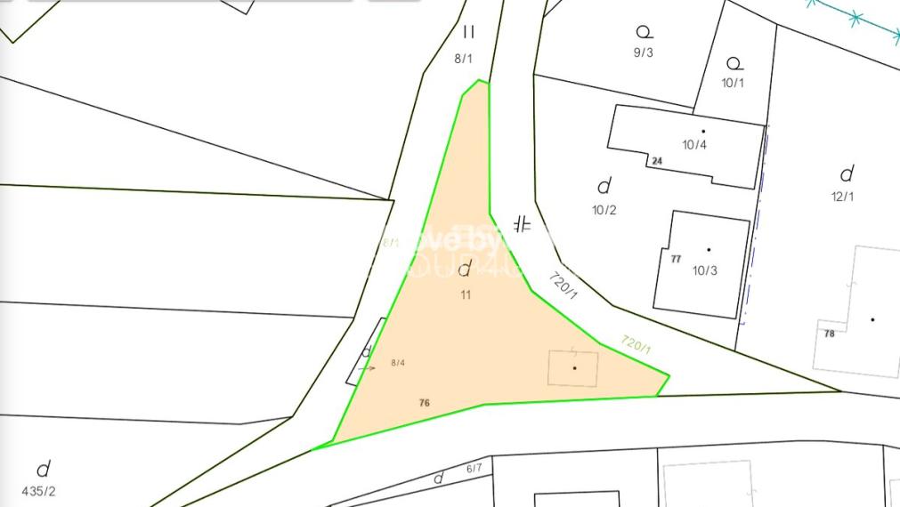 STAVEBNÝ POZEMOK S BUNGALOVOM NA KĽÚČ – HORNÝ LIESKOV