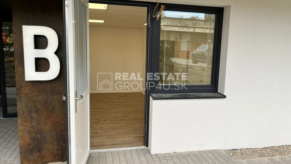 PRENÁJOM - VEĽKORYSÉ PRIESTORY S VIACÚČELOVÝM VYUŽITÍM - PB