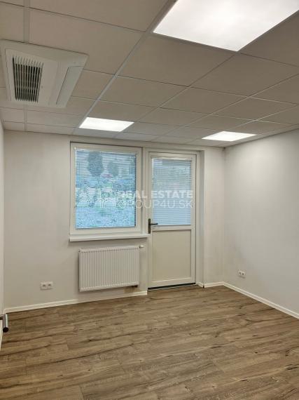 PRENÁJOM - VEĽKORYSÉ PRIESTORY S VIACÚČELOVÝM VYUŽITÍM - PB