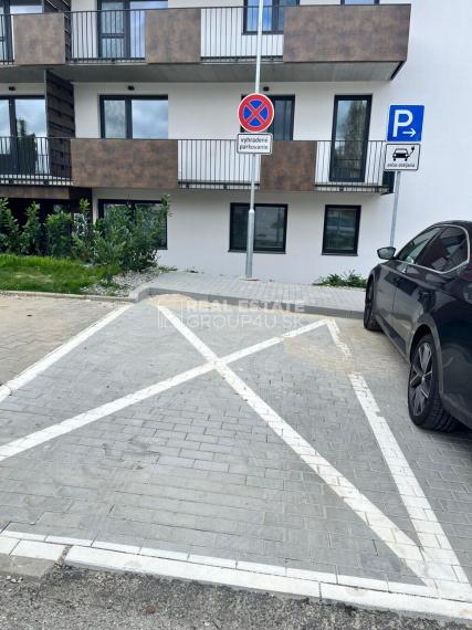 PRENÁJOM - VEĽKORYSÉ PRIESTORY S VIACÚČELOVÝM VYUŽITÍM - PB