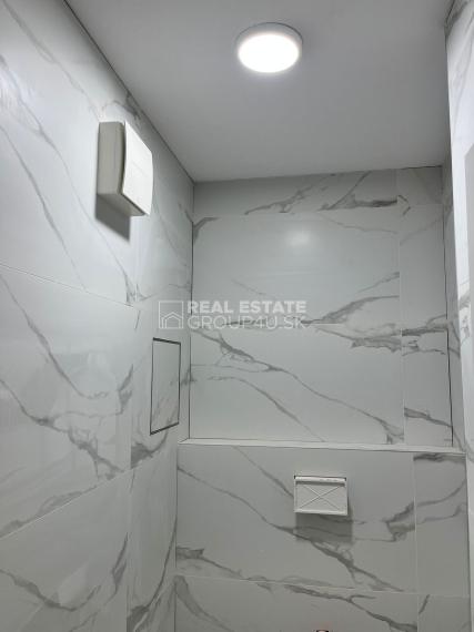 PRENÁJOM - VEĽKORYSÉ PRIESTORY S VIACÚČELOVÝM VYUŽITÍM - PB