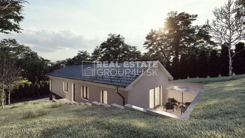 4 IZBOVÝ BUNGALOV DO SVAHU - praktické riešenie svahu
