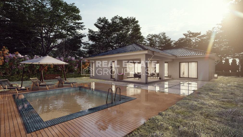 4 IZ BUNGALOV - VEĽKORYSÝ PRIESTOR. Pohodlie pre celú rodinu.