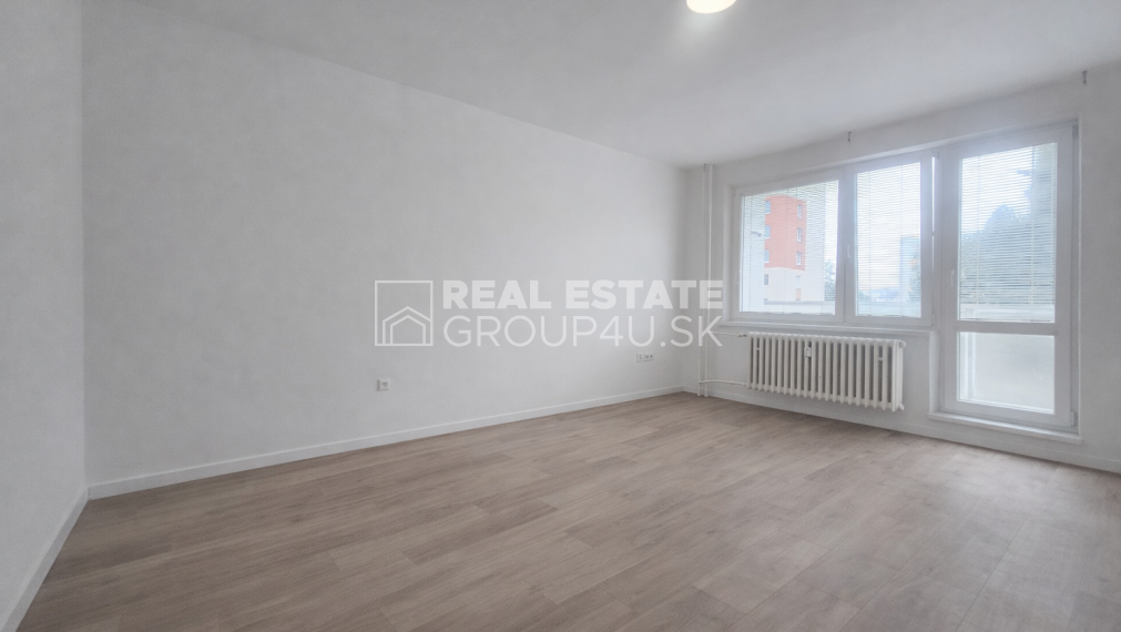 PRENÁJOM: 2 IZBOVÝ BYT S BALKÓNOM - PÚCHOV