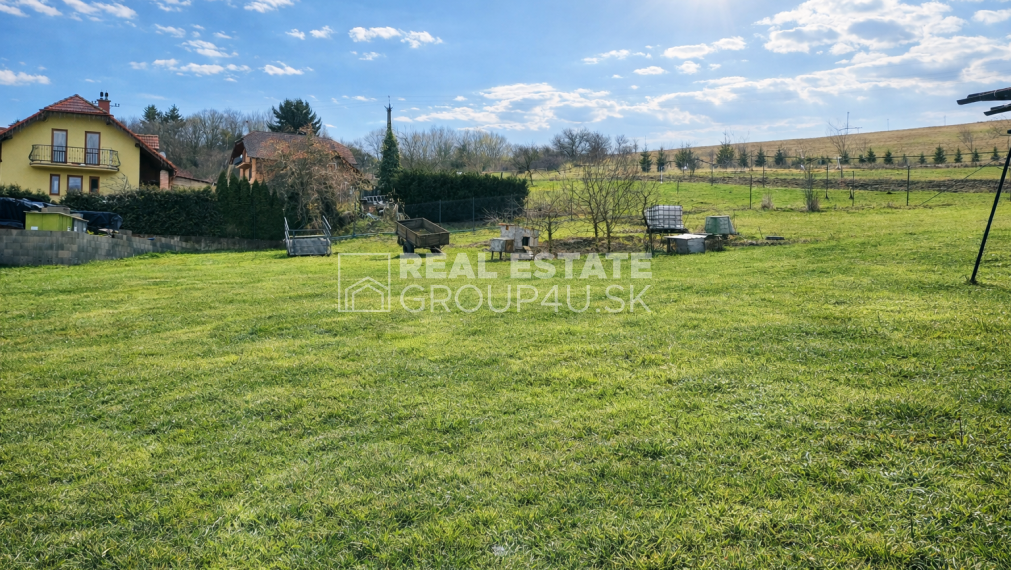 PREDAJ: Pozemok na výstavbu RD - Lysá p/M.