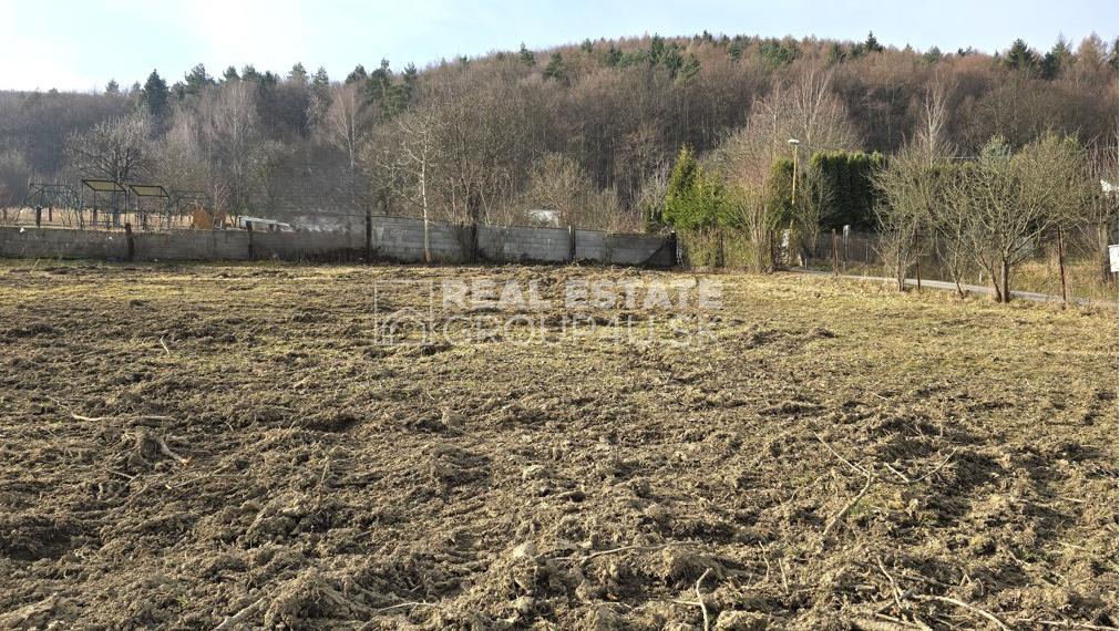 RODINNÝ DOM S PEKNÝMI VÝHĽADMI - MILOCHOV