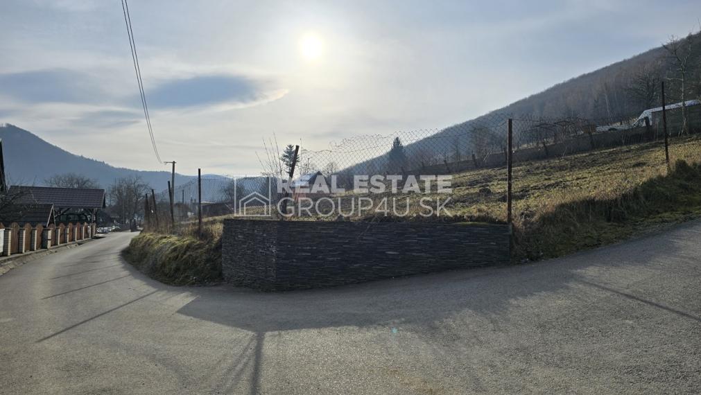 RODINNÝ DOM S PEKNÝMI VÝHĽADMI - MILOCHOV