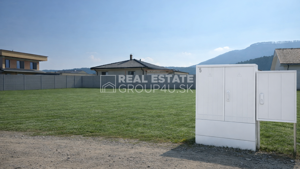 PREDAJ: Pozemok - 700m2 určený na výstavbu RD - BELUŠA