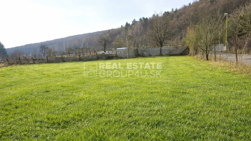 RODINNÝ DOM S PEKNÝMI VÝHĽADMI - MILOCHOV