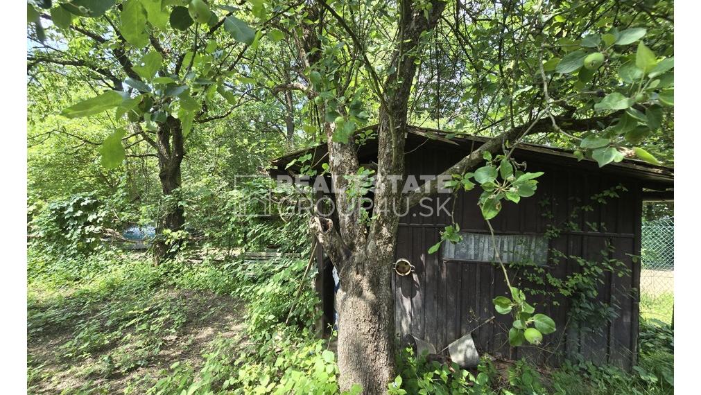 PREDAJ: ZÁHRADA PRE ÚŽITOK AJ RELAX - POV. BYSTRICA
