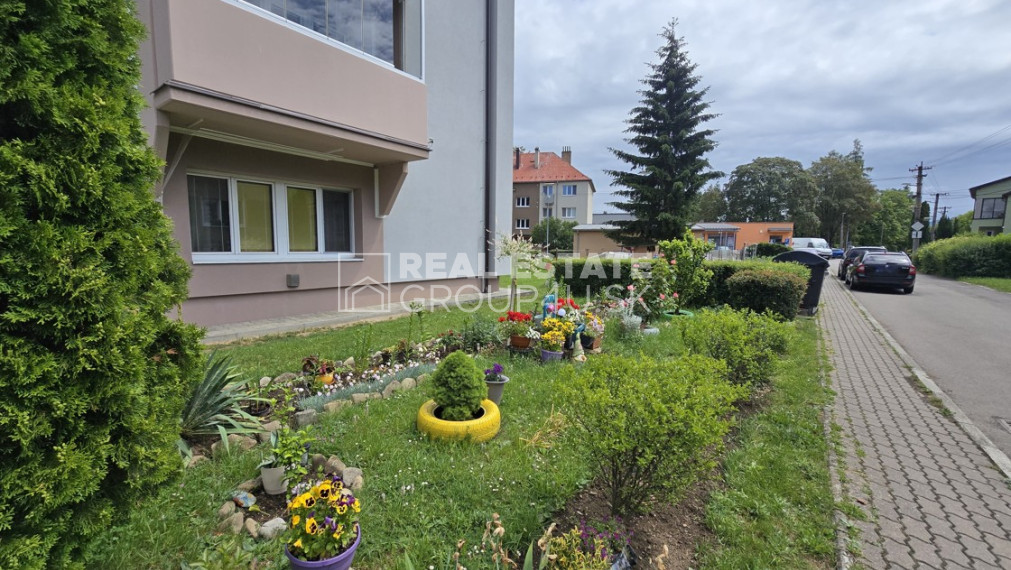 PREDAJ: 2IZ BYT S BALKÓNOM - SÚHRADKA - LED. ROVNE