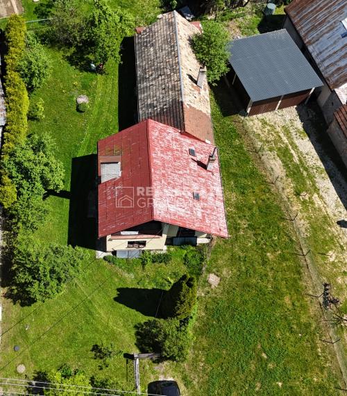 RODINNÝ DOM V SRDCI OBCE S POTENCIÁLOM - 170 000.-€