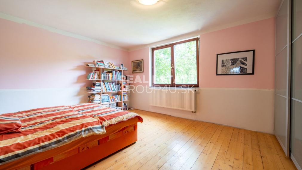 VEĽKORYSÝ 5 IZBOVÝ RODINNÝ DOM - MNÍCHOVA LEHOTA