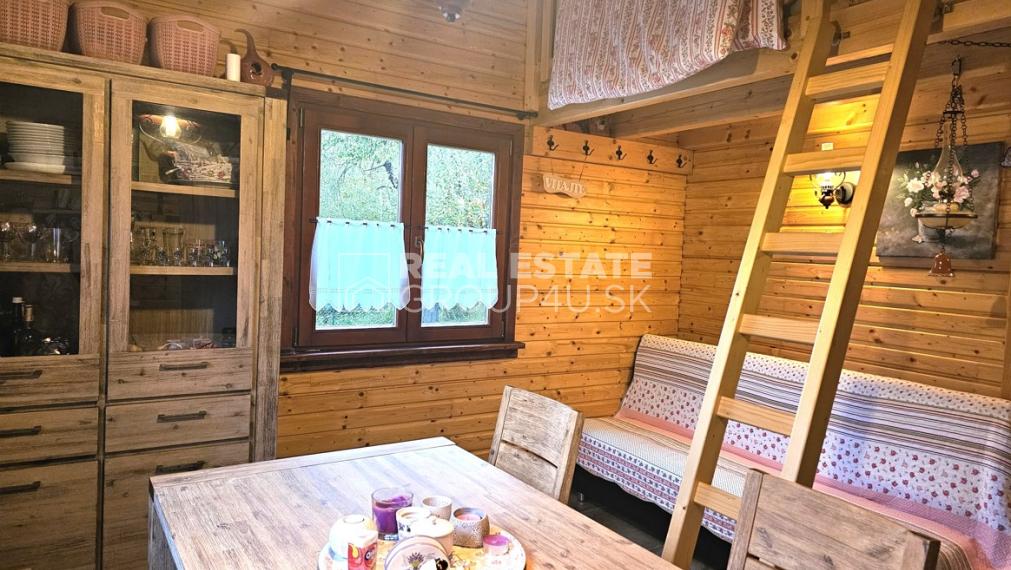 PREDAJ - ZÁHRADNÁ ZRUBOVÁ CHATA s úžitkovou záhradou - Kalvária
