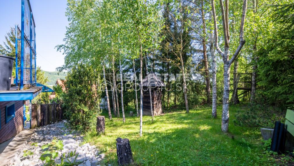 LUXUSNÉ RODINNÉ SÍDLO S ABSOLÚTNYM SÚKROMÍM - POV. BYSTRICA