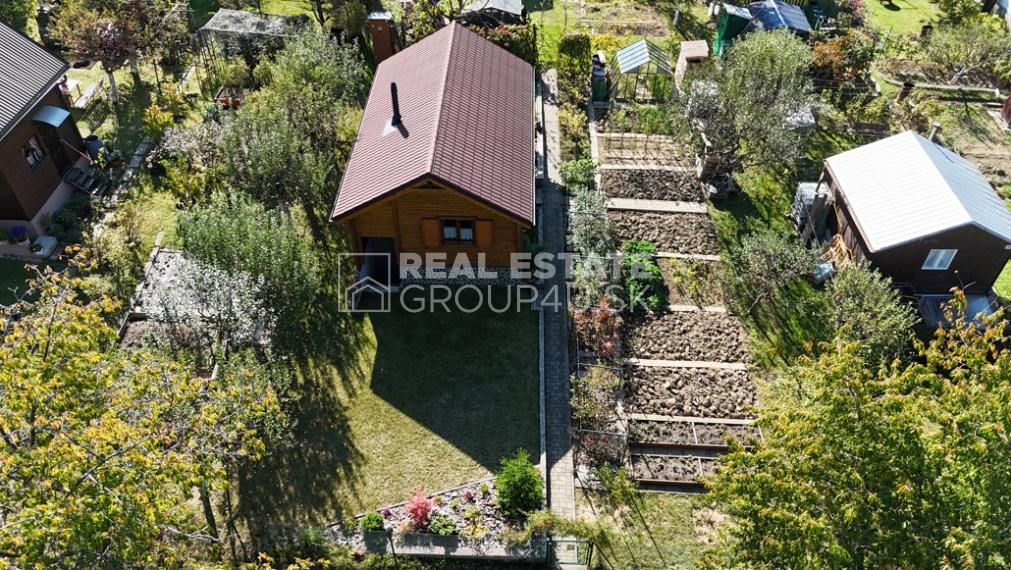 PREDAJ - ZÁHRADNÁ ZRUBOVÁ CHATA s úžitkovou záhradou - Kalvária