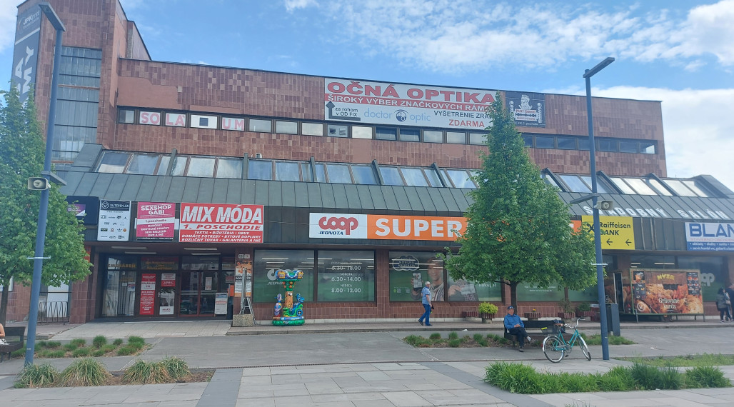 PRENÁJOM: DVA NEBYTOVÉ PRIESTORY  - CENTRUM DUBNICA n/V