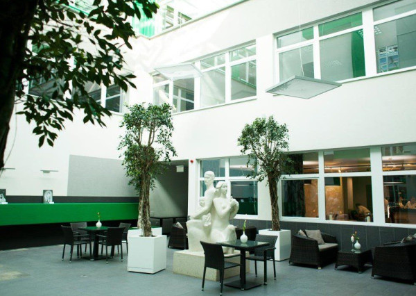 PRENÁJOM: kancelárske priestory, polyfunkčná budova, Pov. Bystrica - od 21,52 m2