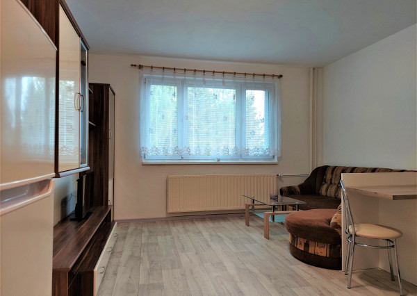 PRENÁJOM - GARSÓNKA POV. BYSTRICA, sídlisko Hliny